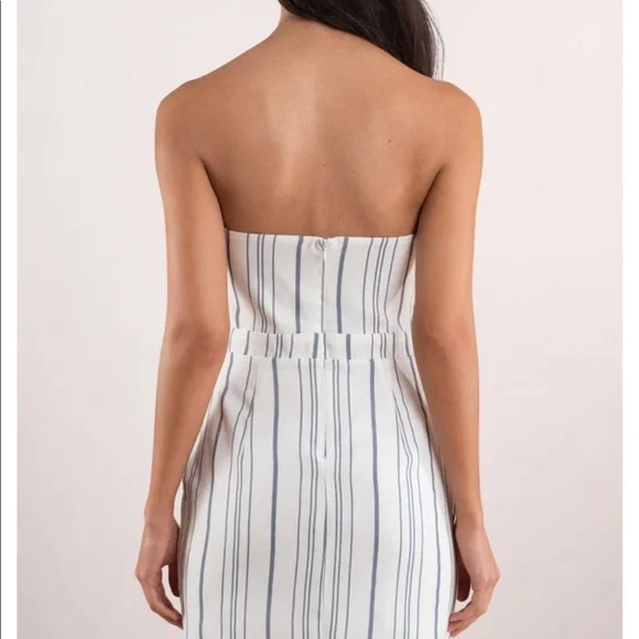 ⏰TOBI BLUE STRAPLESS DRESS - Picture 3 of 6
